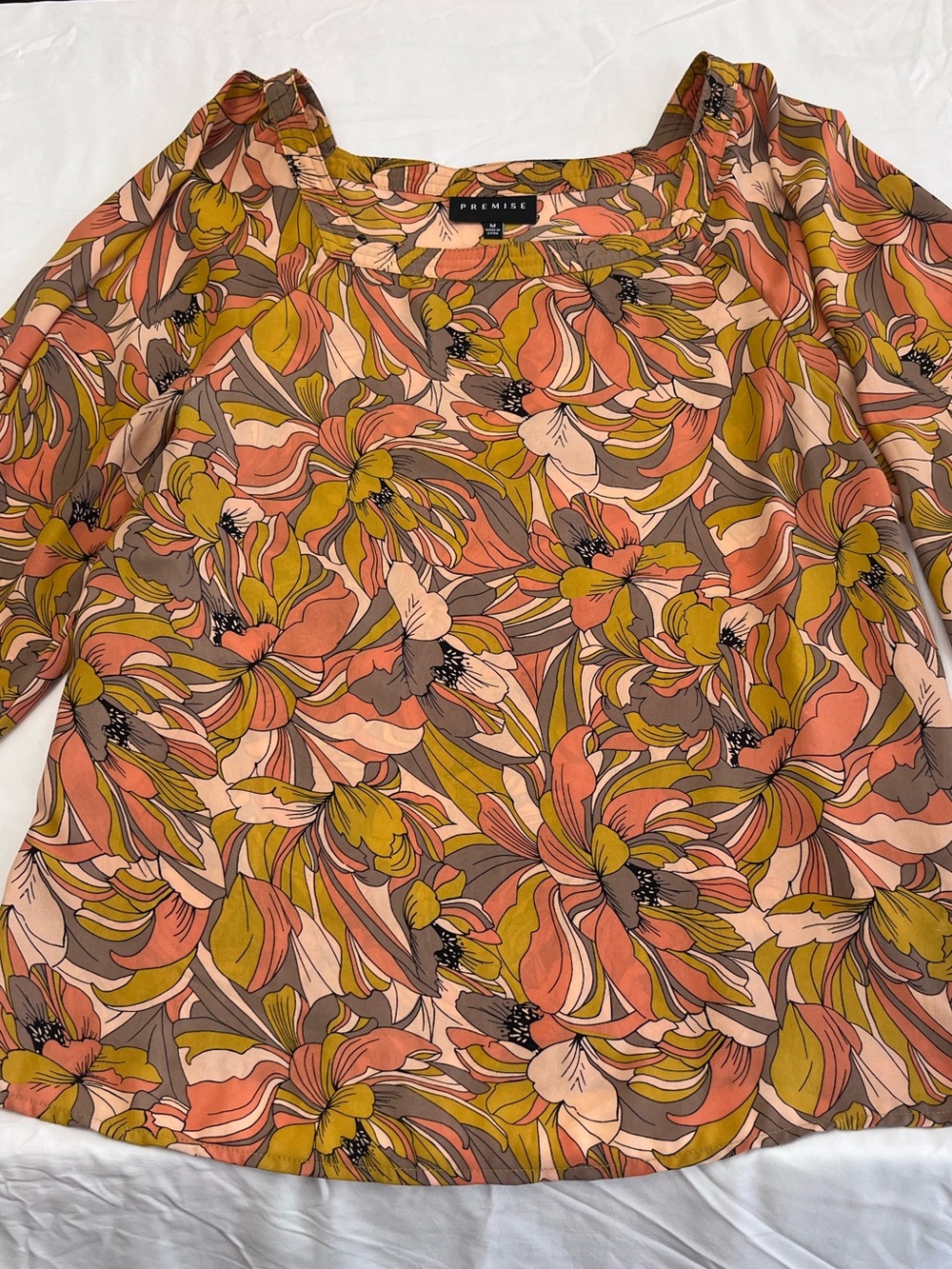Premise Floral Scoop Neck Blouse in Coral, Olive & Cream